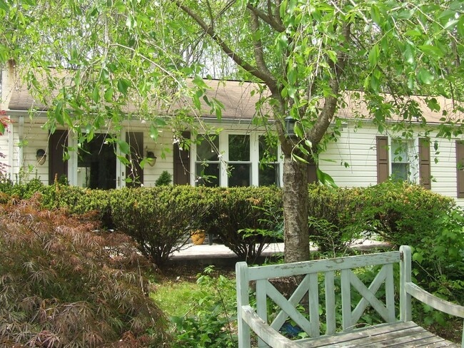 Photo - 203 Brookside Drive