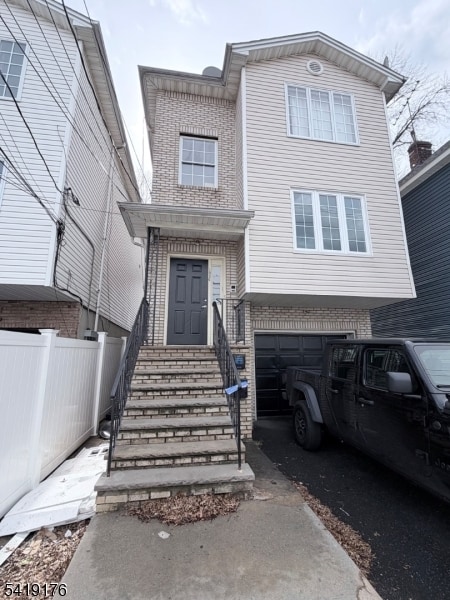 Building Photo - 1036 Flora St Unit 1