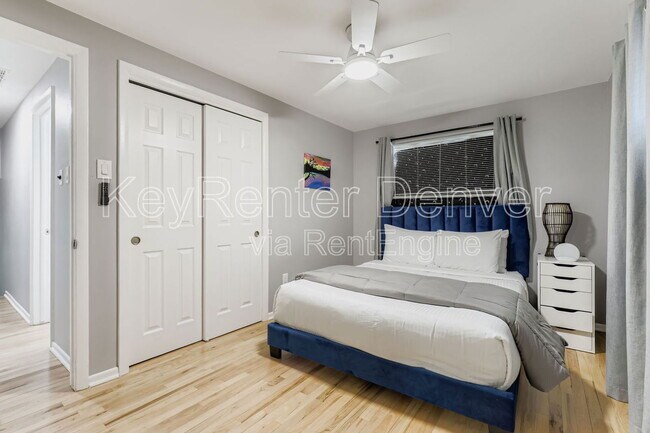 Photo - 683 Dawson St