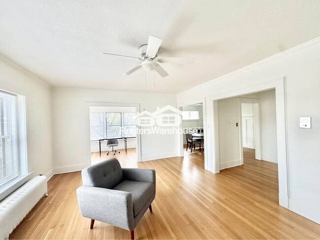 Building Photo - 3612 Ingersoll Ave