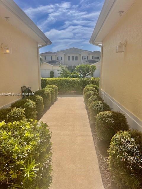 Photo - 605 Southstar Dr