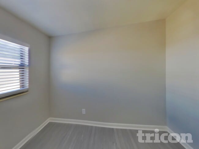 Photo - 11249 Emuness Rd