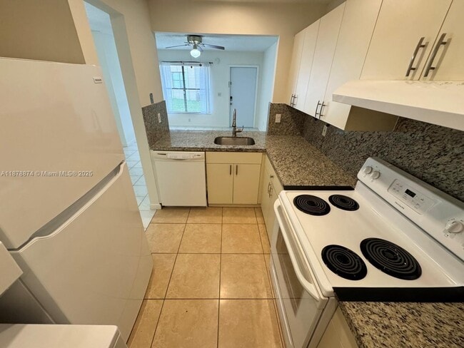 Photo - 14861 SW 104th St Unit 28-13