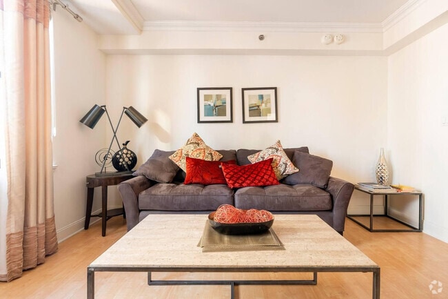 Building Photo - 160 Central Park S Rental