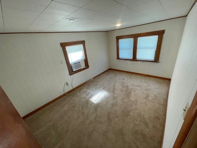 Photo - 804 W 44th St