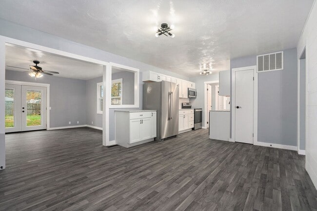 Photo - 19207 Tarman Rd
