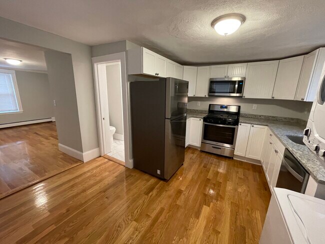 Photo - 309 Highland Ave Unit R