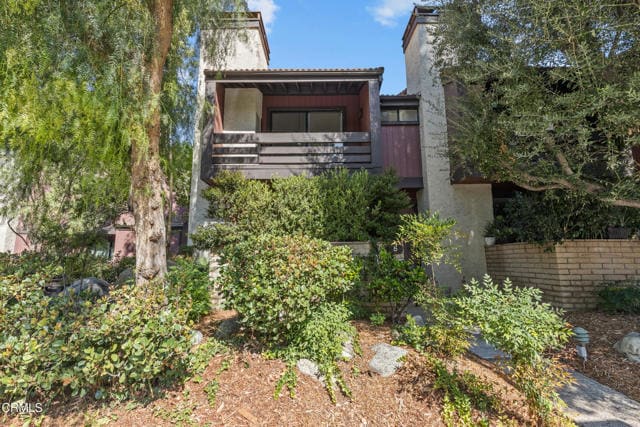 Building Photo - 21931 Burbank Blvd