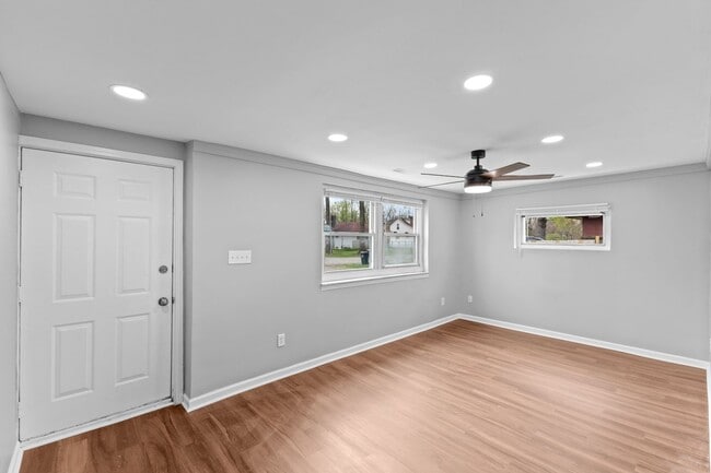 Photo - Newly Renovated 3-Bed Gem with Massive Yard – Modern Columbus Living!