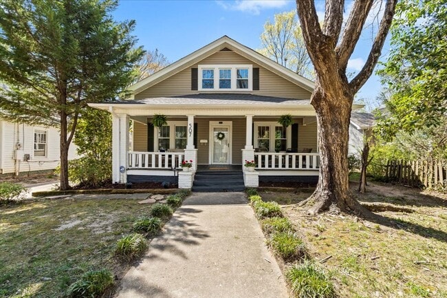 Photo - There is a Wow Factor in this Fully Renova...
