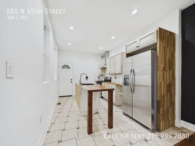 Photo - 885 N 45th St