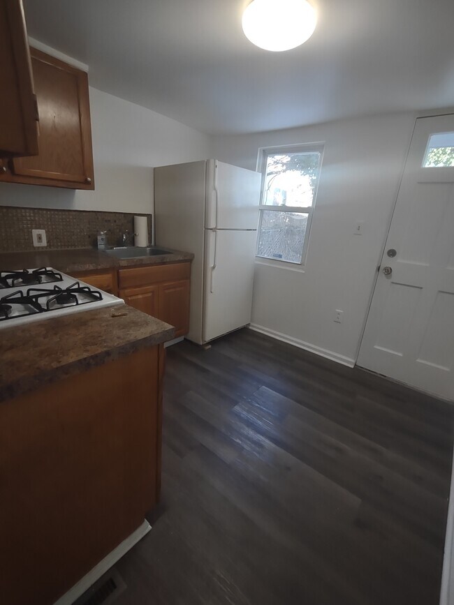 Photo - 201 E 13th St