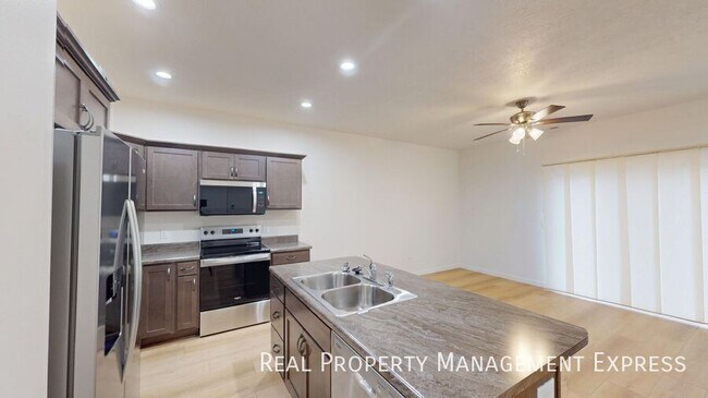 Photo - Beautiful 2-Bedroom Townhome