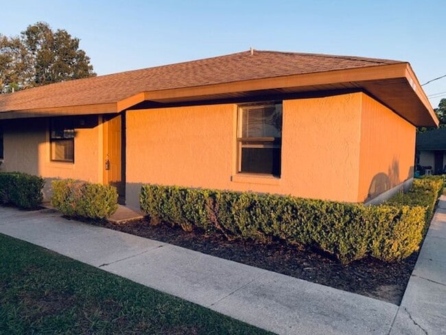 Building Photo - 3944 Spoonbill Ct