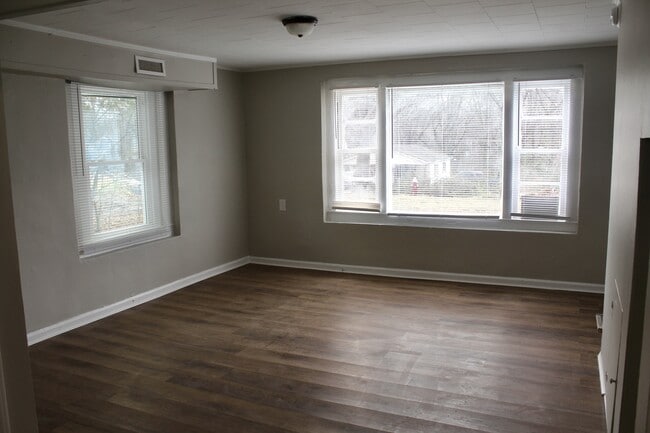 Photo - 1204 W Mauney Ave