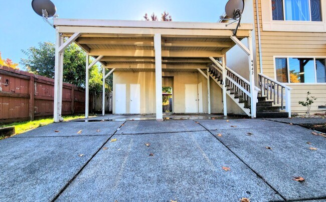 4442 Yukon Dr