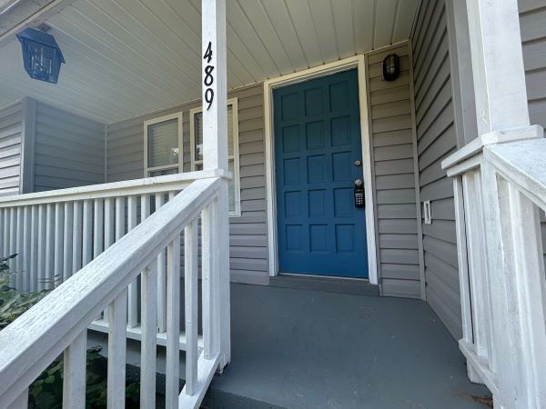 Photo - 489 W Outer Dr