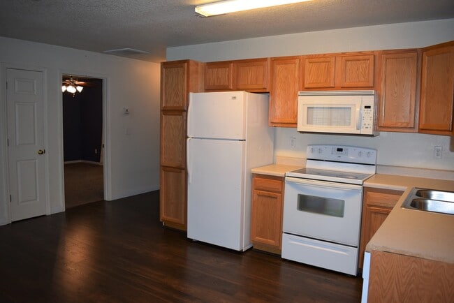 Photo - 3 bedroom 2 Bathroom Duplex in Hunters Ridge