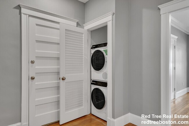 Photo - 142 Sutherland Rd Unit 1