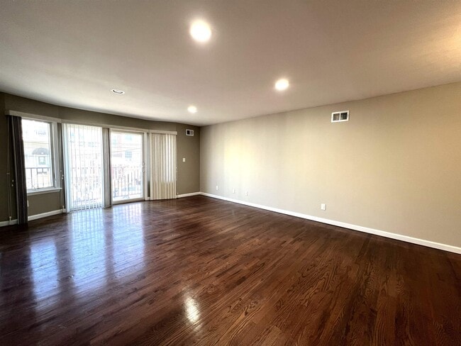 Photo - 25 Wallis Ave Unidad 1