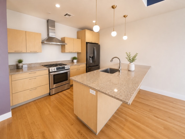 Building Photo - 410 Acoma St Unit #213