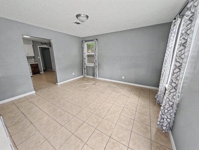1007 Winton Ave Unit B