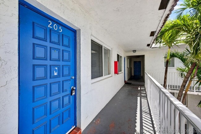 Photo - 1007 PROSPECT 205 Unit 205