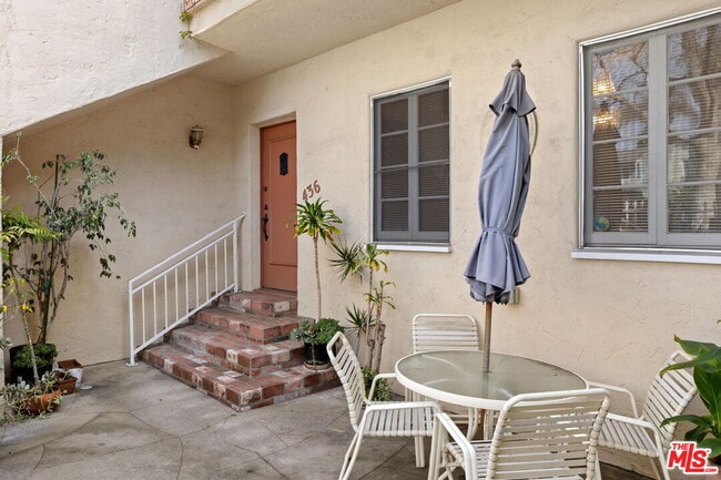 Photo - 436 Rexford Dr