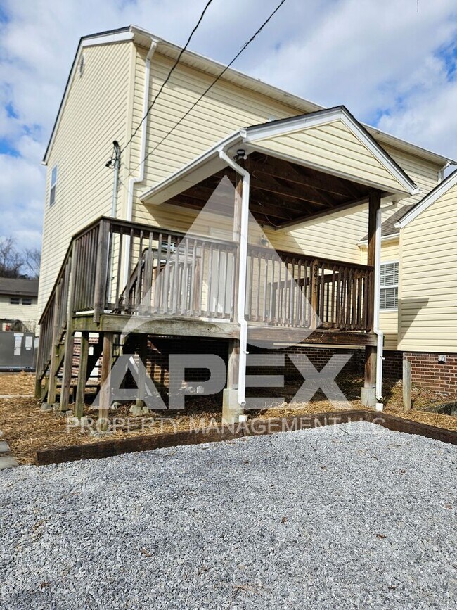 Photo - 3411/3413 Harvey Drive Unidad 3411 (Back )