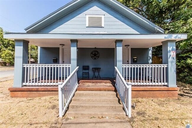 Building Photo - Updated 2-Bedroom Duplex in Bishop Arts – ... Rental