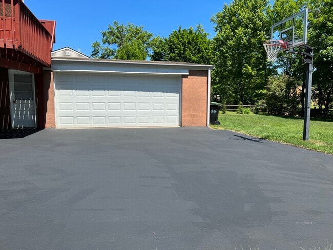 Photo - 8120 Remington Dr