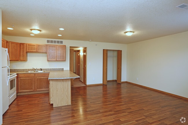 1BR_1BA 667 sq ft - Living Room