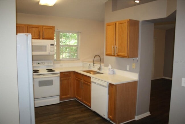 Photo - 6309 Rosefinch Ct Unit 201