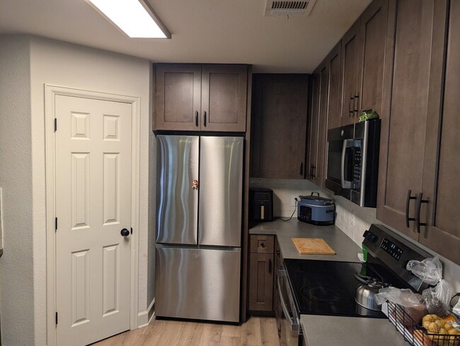 Photo - 1306 Sunflower Ln