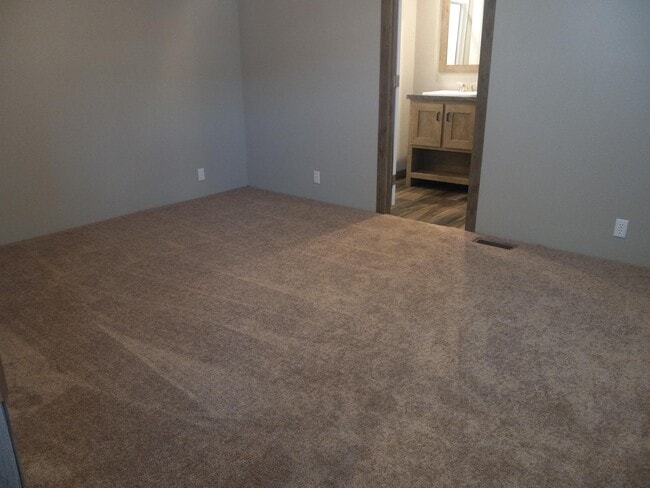 Photo - 2101 SW 38th St