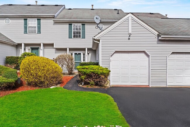 Photo - 4 Woodbine Dr Townhome