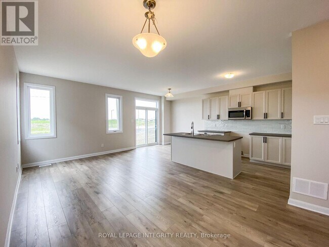 Photo - 1043 Speedvale Ct