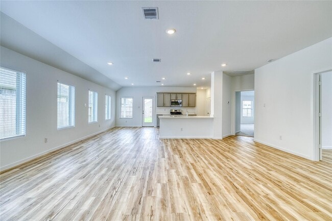 Photo - 5310 Still Mdw Ln