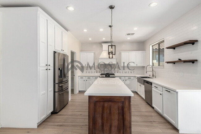 Photo - 44196 Askew Dr