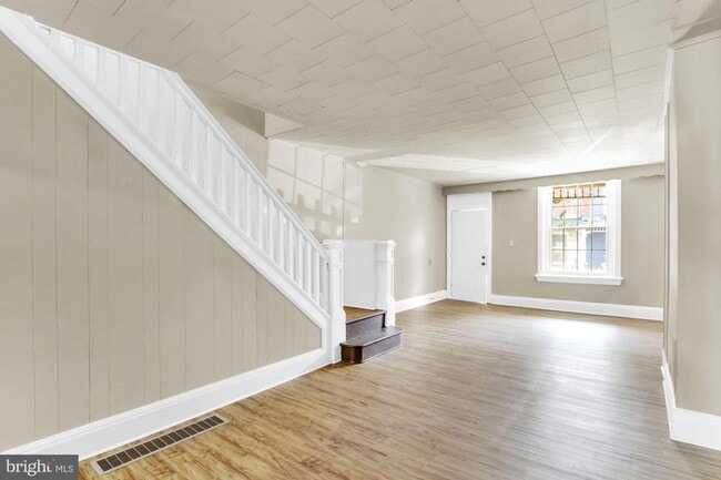 Photo - Spacious 3 Bedroom, 1 Bath Home in Harrisburg, Pa!