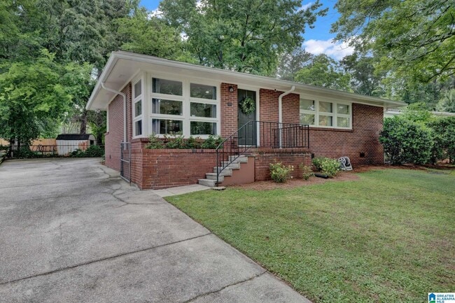 101 Elder St