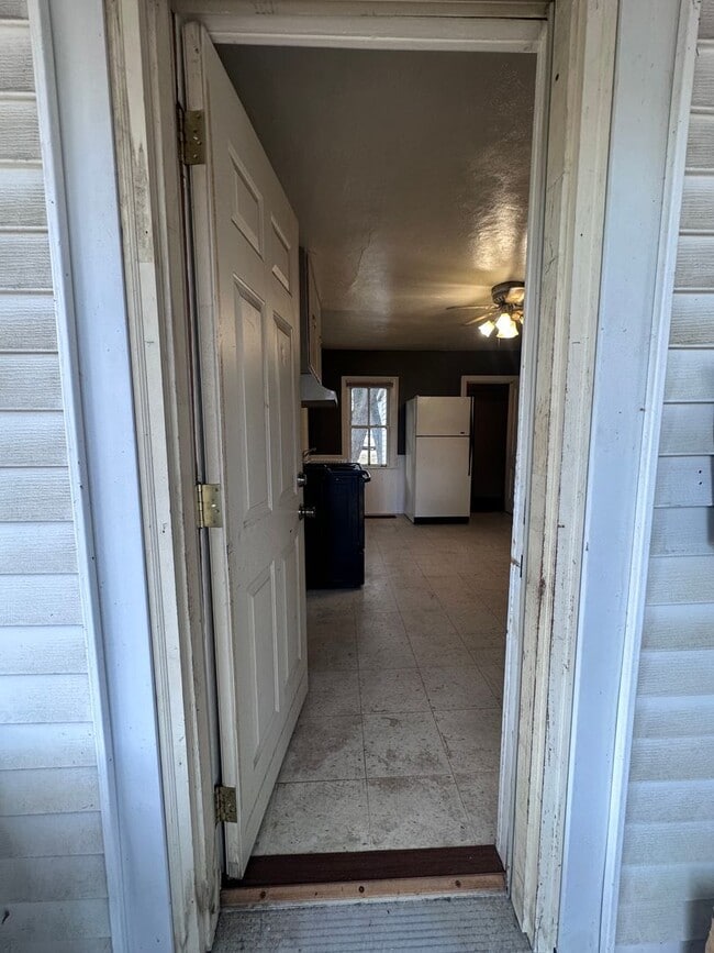 Photo - 120 N 4th Ave