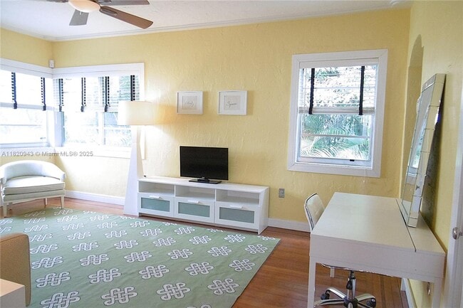 Photo - 1553 Meridian Ave Unidad 204 Rental
