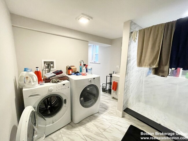 Photo - Perfect apartment for Social Students near NEU! Spacious, Yard, Parking & more!