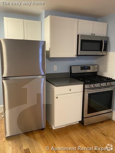 Building Photo - 66 A Beacon St Unit #4 Rental