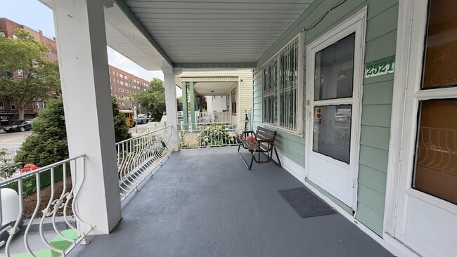 Building Photo - 2521 John F. Kennedy Blvd Rental
