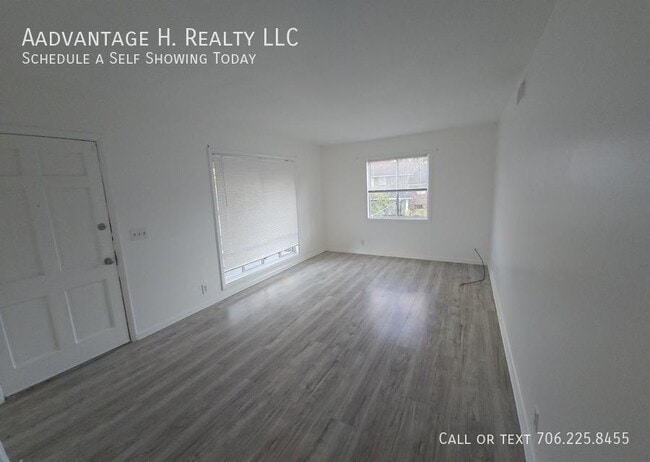 Photo - 909 Ashland Ave