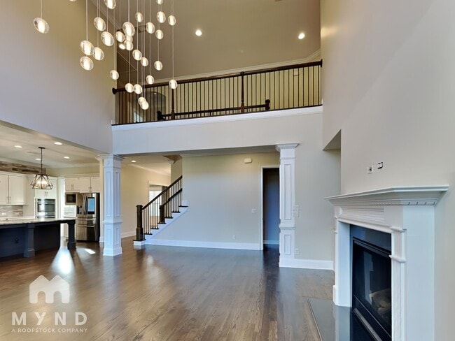 Photo - 2995 Manorview Ln