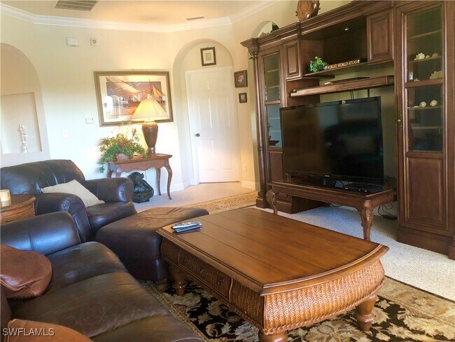 Photo - 14100 Cambridge Dr Unit 203