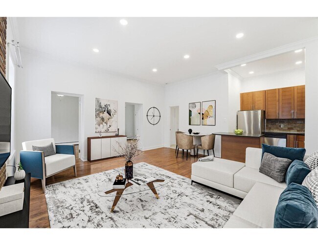 Photo - 716 Hudson St Unit 6